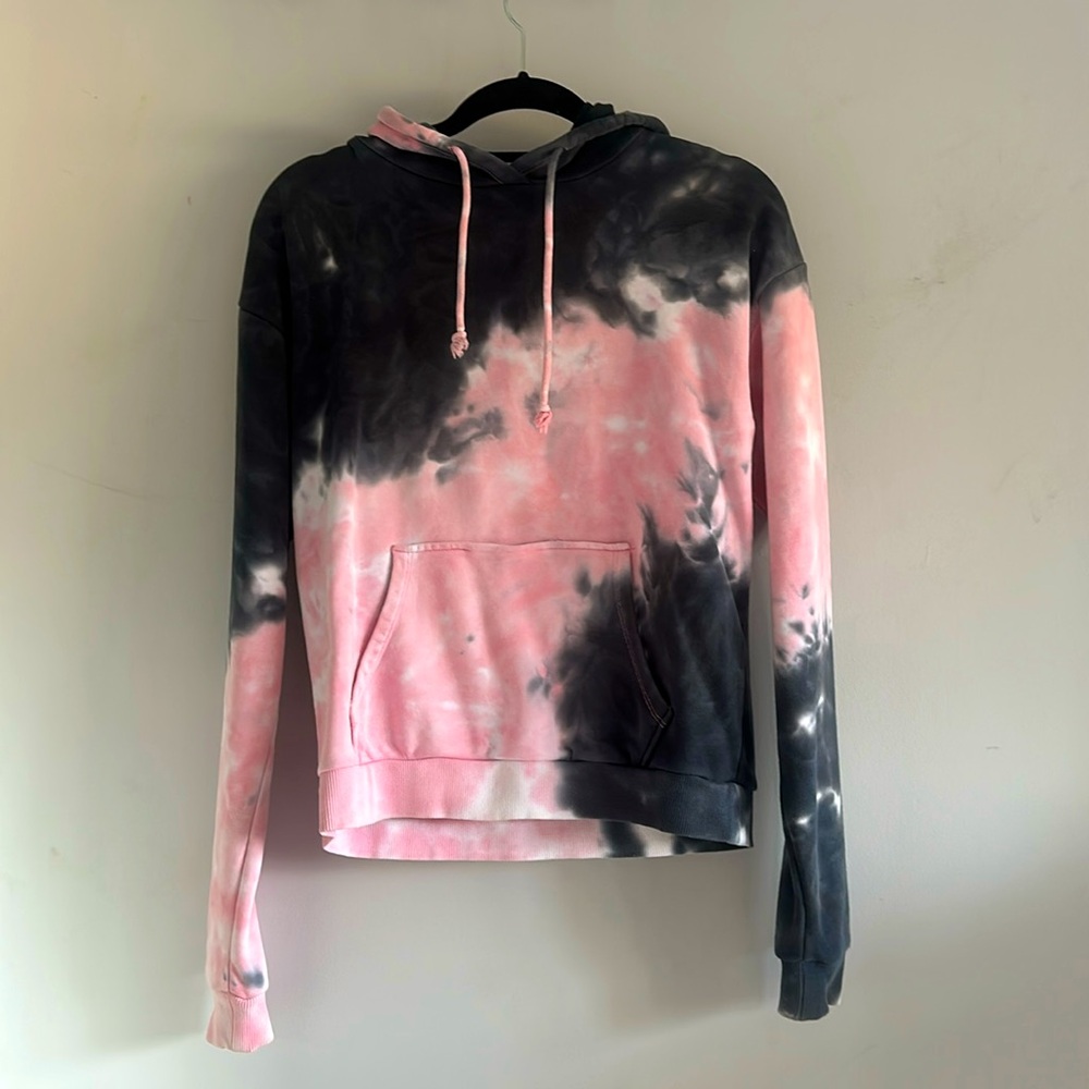 Katie J nyc *worn a few times* Pink Swirl Tie Dye Hoodie Size XS